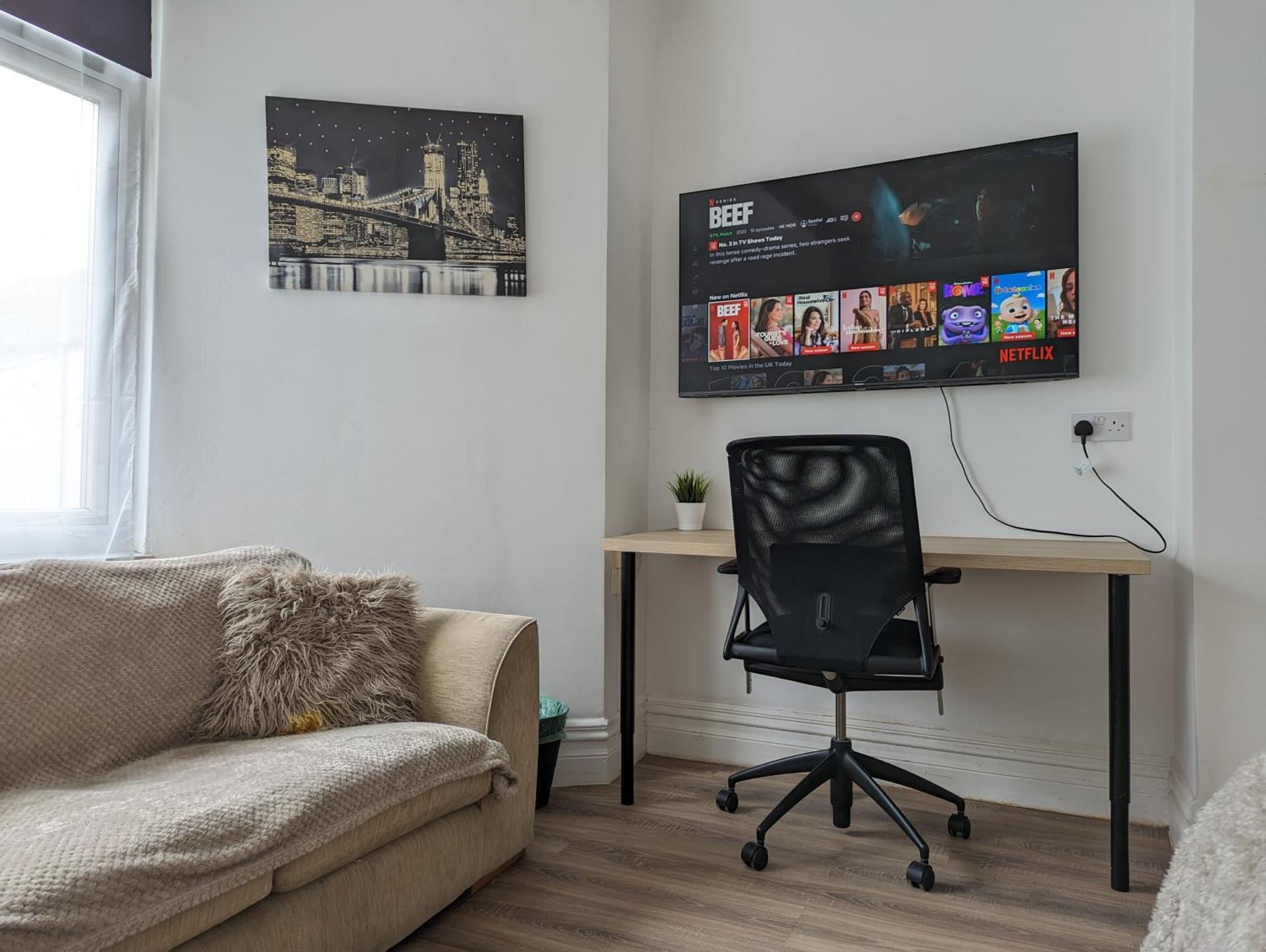Serene 1 Bedroom Flat In Roath Cardiff Bagian luar foto